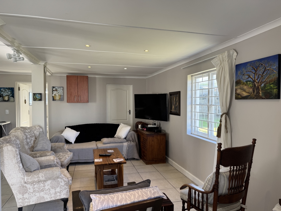 3 Bedroom Property for Sale in Sandbaai Western Cape